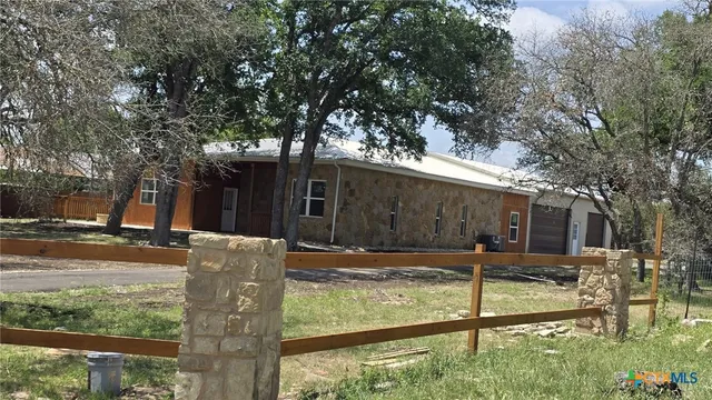 $3,495 | 305 Remuda Drive, Liberty Hill, TX 78642