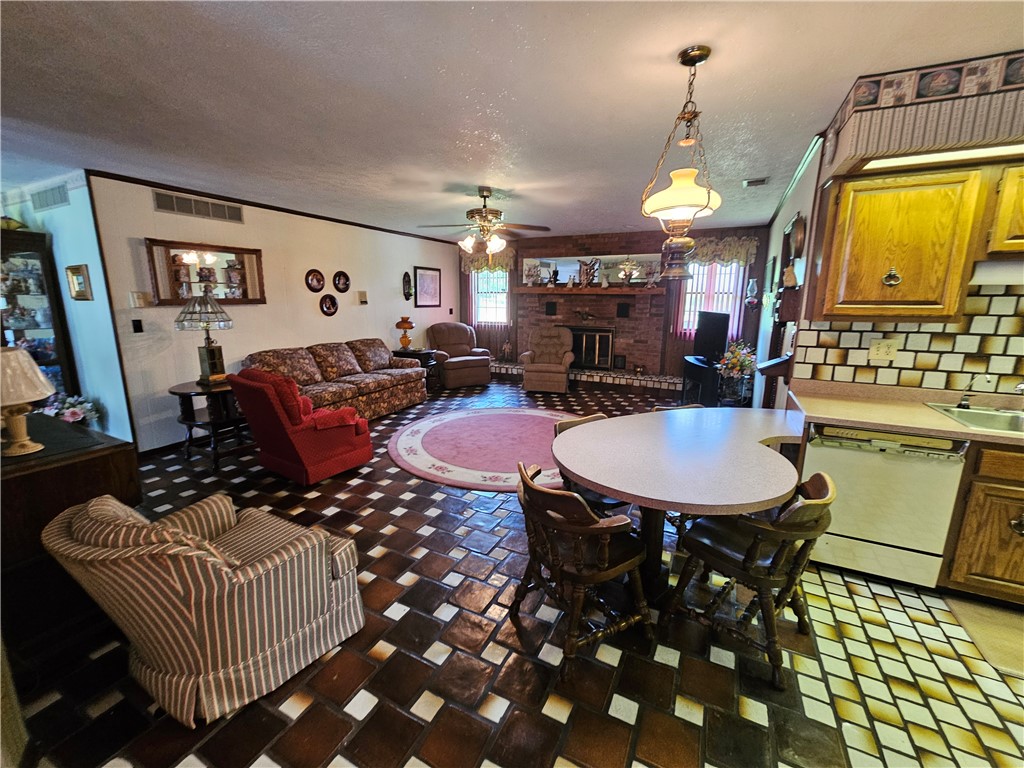 1376 Foust Road Xenia, OH 45385 - Photo 8 of 26