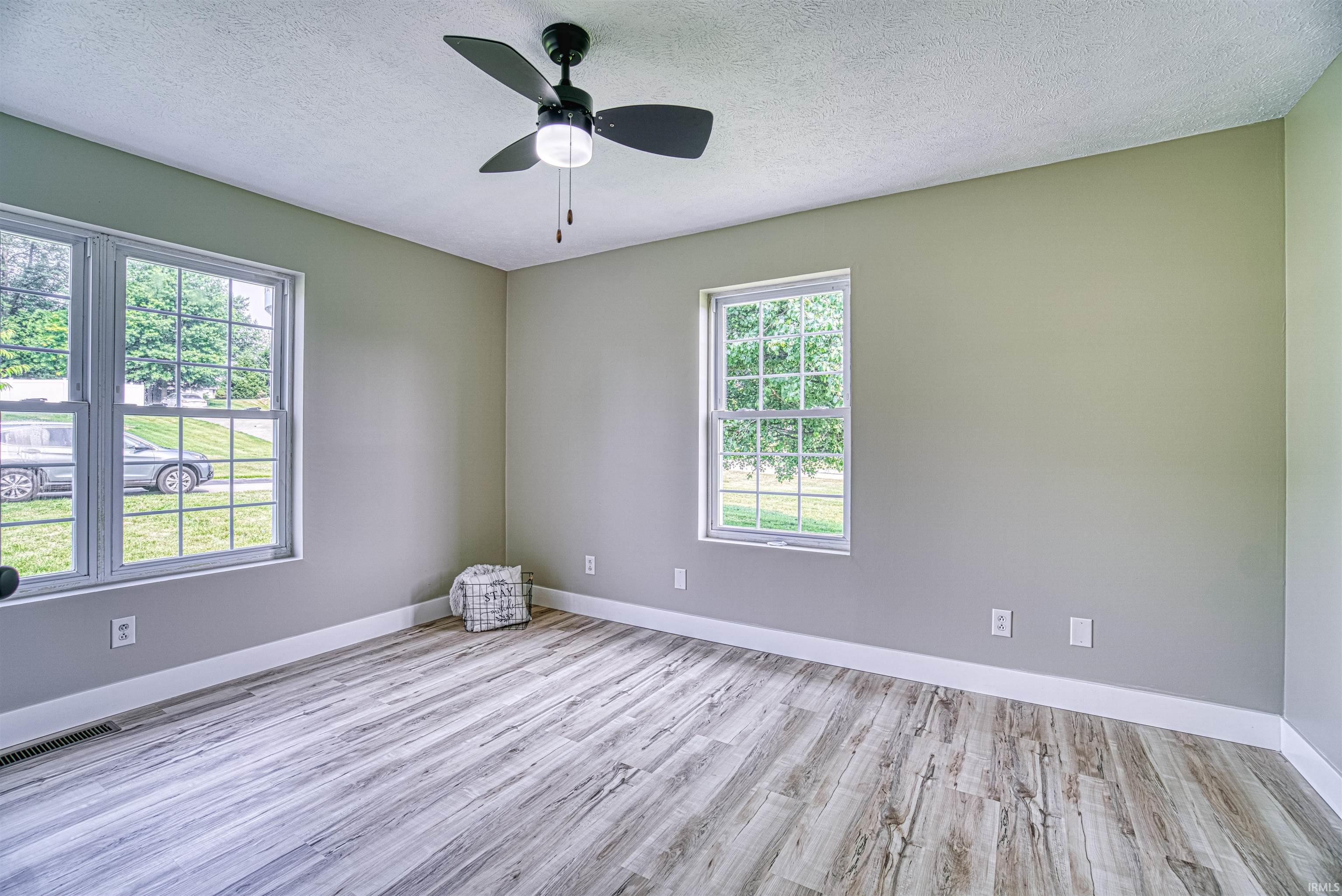 1004 Southwest 2nd Street Washington, IN 47501 - Photo 16 of 31