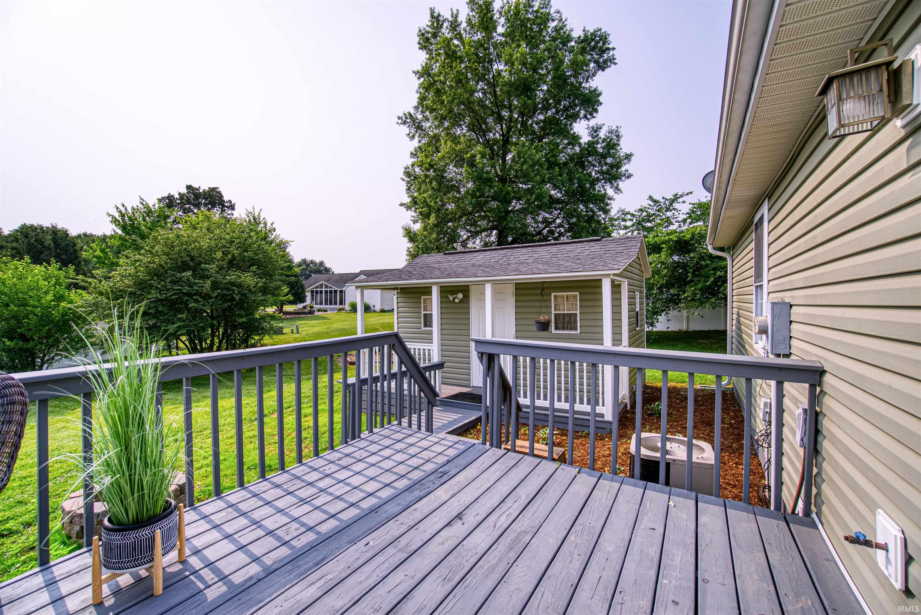 1004 Southwest 2nd Street Washington, IN 47501 - Photo 22 of 31