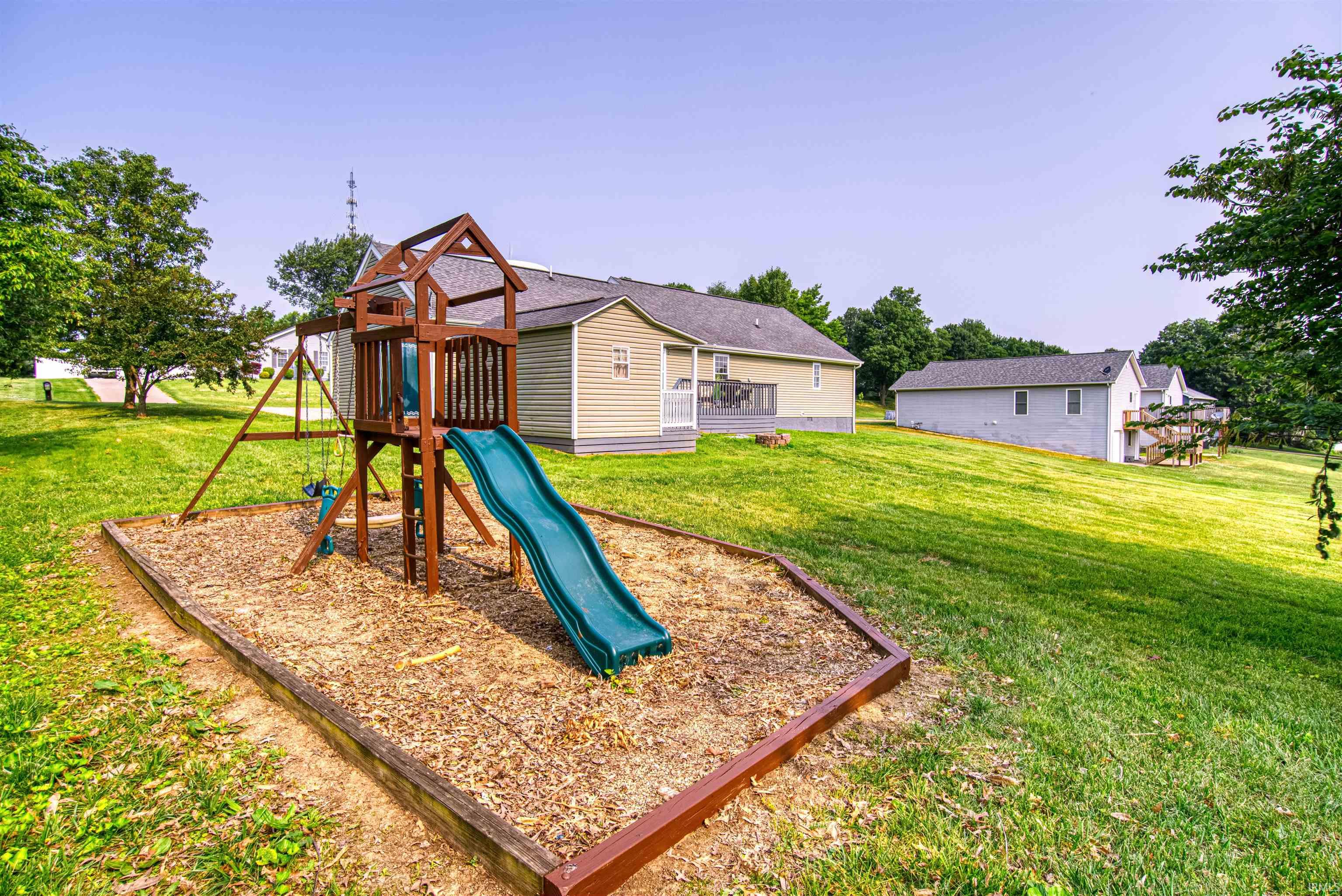 1004 Southwest 2nd Street Washington, IN 47501 - Photo 25 of 31