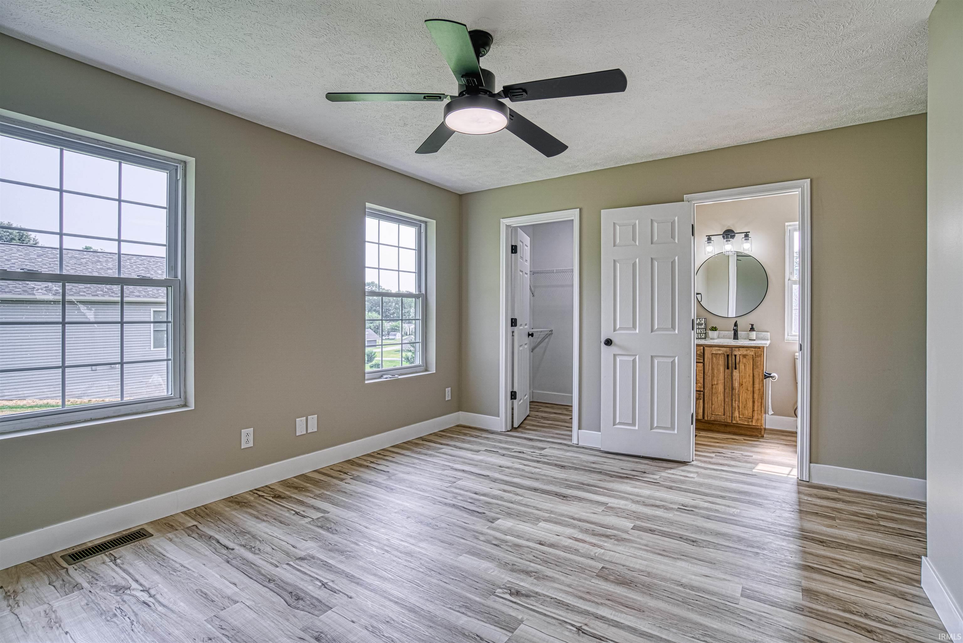 1004 Southwest 2nd Street Washington, IN 47501 - Photo 10 of 31