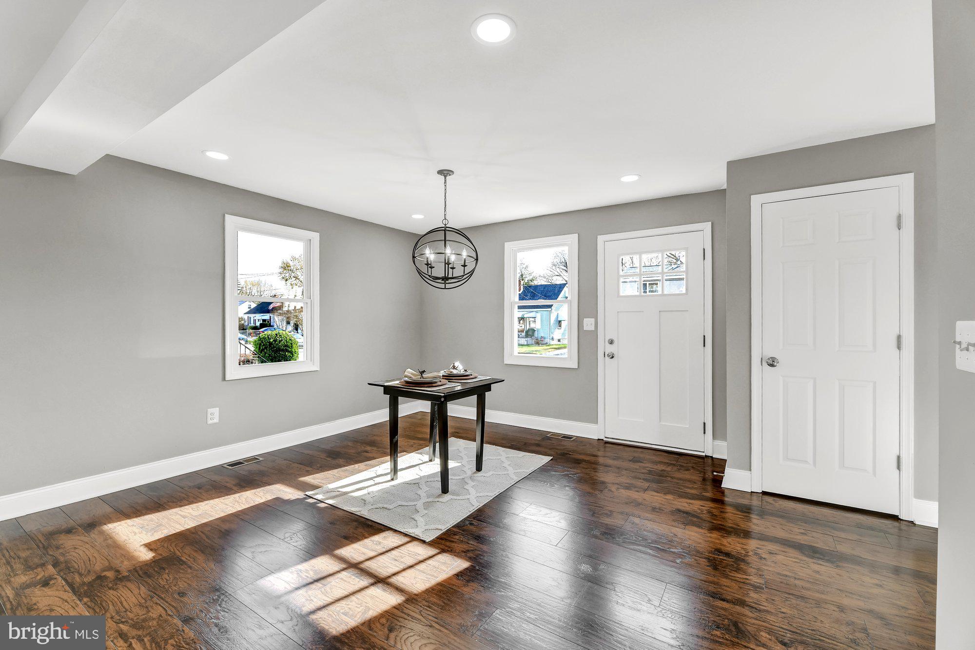 814 Martin Road Baltimore, MD 21221 - Photo 3 of 27 Gallery Image 3