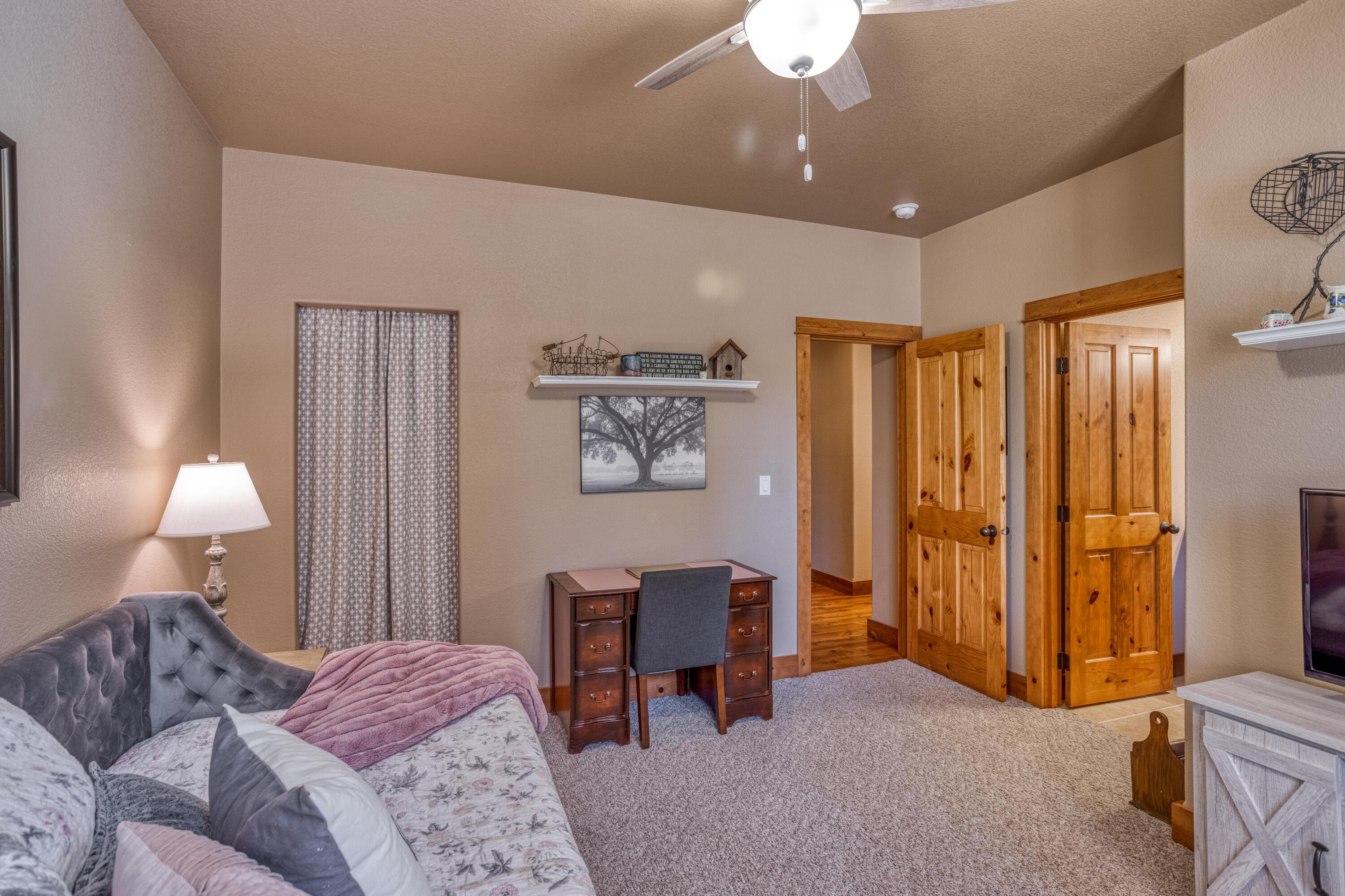 18160 Rager Mountain Lane Sunriver, OR 97707 - Photo 19 of 30 2nd Master bedroom