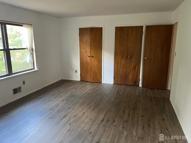 $2,800 | 304 Merrywood Drive, Edison, NJ 08817