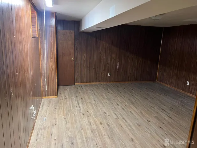 $2,800 | 304 Merrywood Drive, Edison, NJ 08817