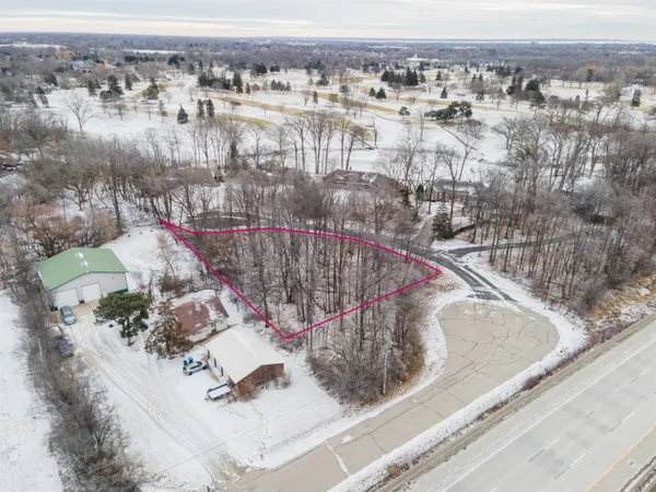 $65,000 | 10 West Golf Terrace Court, Unit 17, Appleton, WI 54914