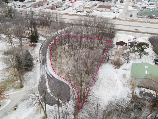 $65,000 | 10 West Golf Terrace Court, Unit 17, Appleton, WI 54914