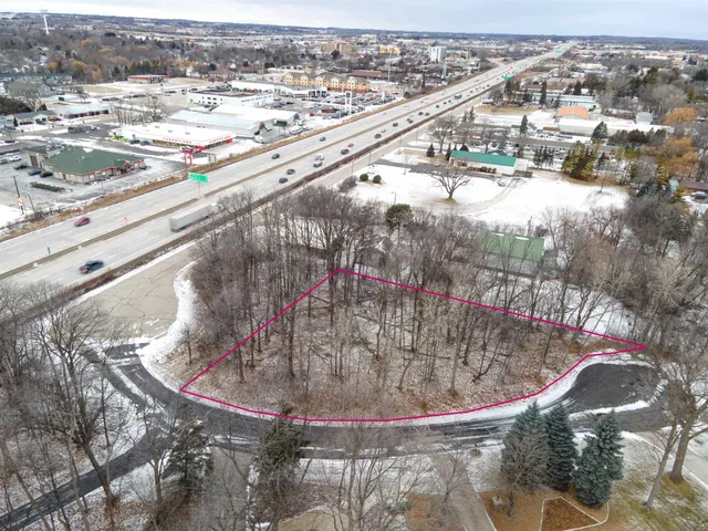 $65,000 | 10 West Golf Terrace Court, Unit 17, Appleton, WI 54914