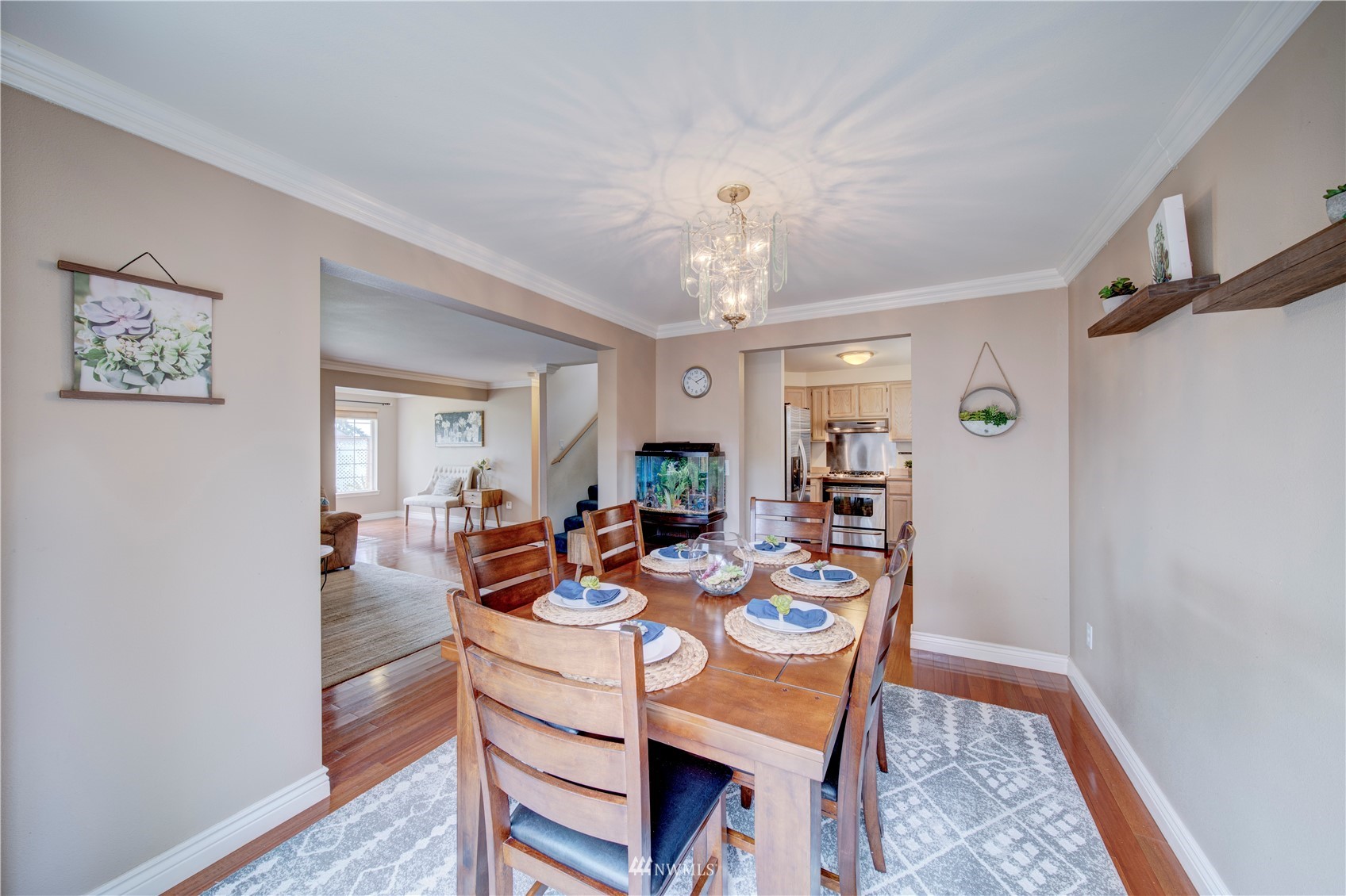 6018 Lowell Road Everett, WA 98203 - Photo 7 of 21 a view of a dining room with furniture