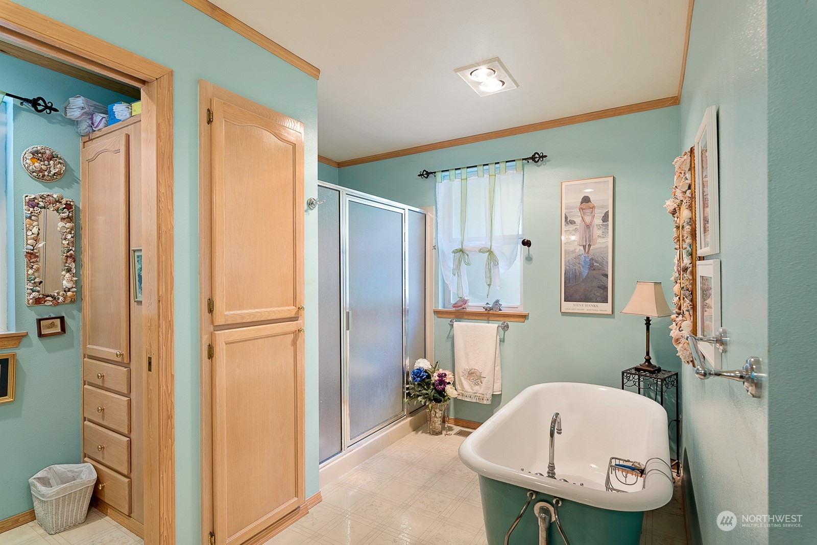 19618 Jordan Road Arlington, WA 98223 - Photo 7 of 32 a bathroom with a sink and a mirror