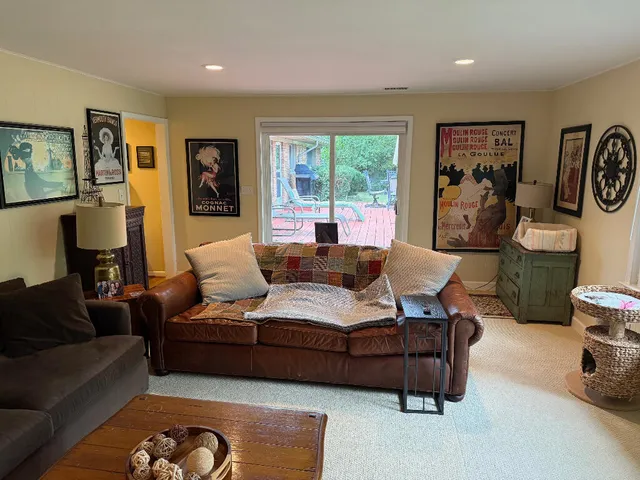 $354,900 | 133 Kirk Ln Drive, Troy, MI 48084