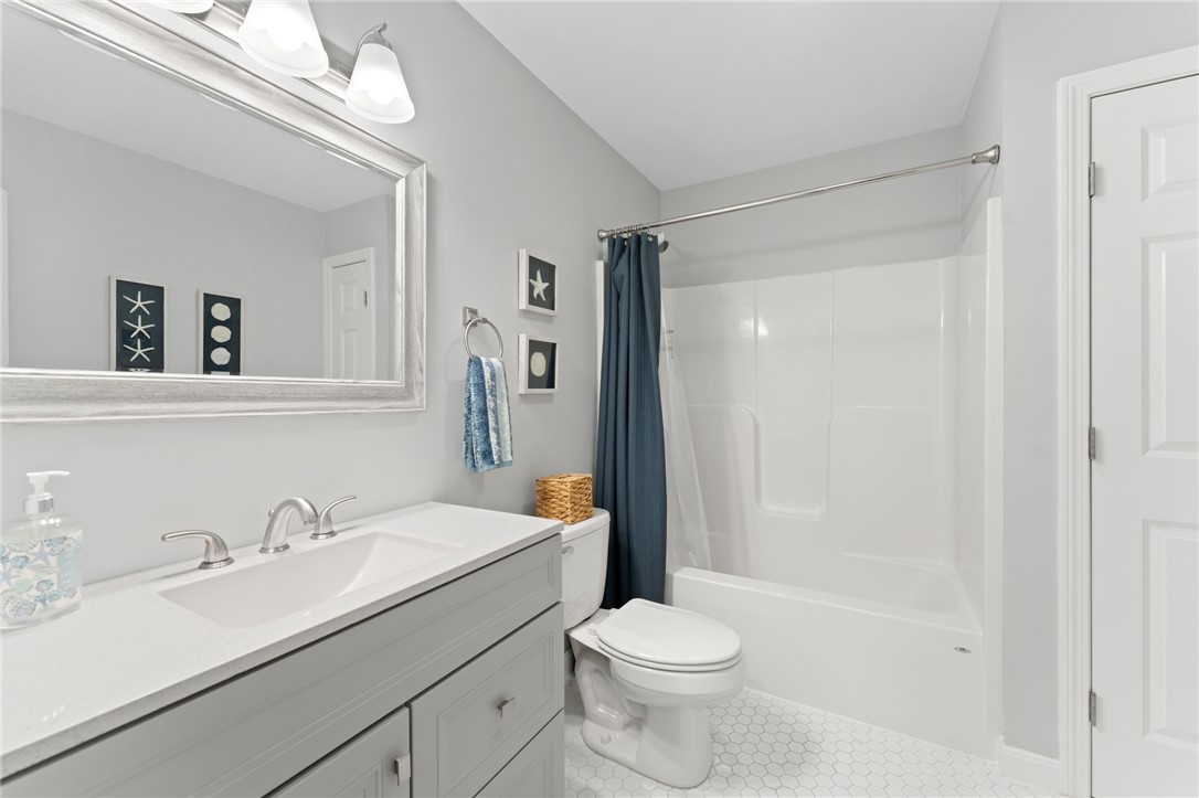 48 Stone Bridge Drive South Kingstown, RI 02879 - Photo 16 of 39