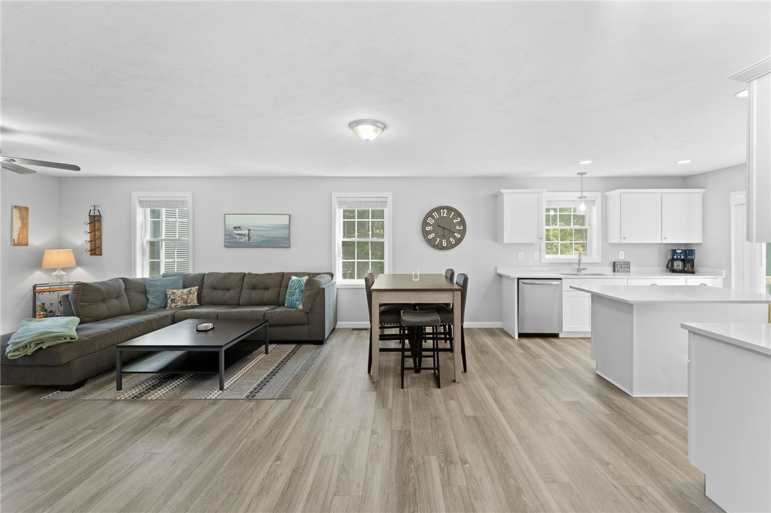 48 Stone Bridge Drive South Kingstown, RI 02879 - Photo 3 of 39
