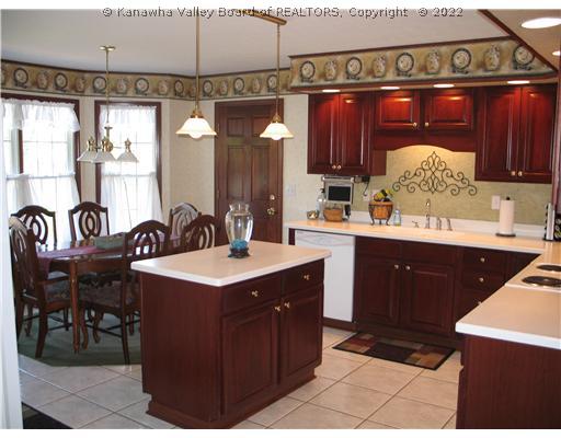 123 Waterside Circle Winfield, WV 25213 - Photo 14 of 16 Kitchen.