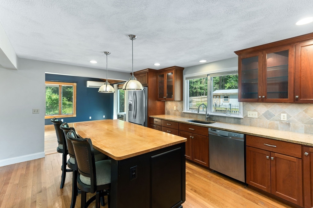 10 Kingsley Road Easton, MA 02356 - Photo 8 of 41