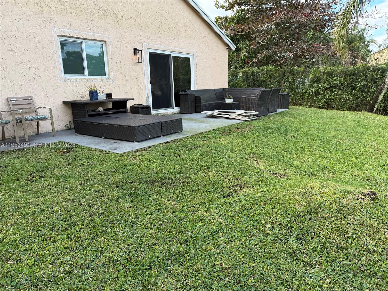 2841 Huron Way Miramar, FL 33025 - Photo 3 of 4