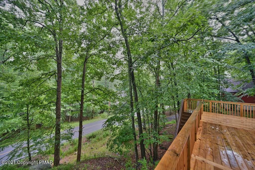 152 Canterbury Road Bushkill, PA 18324 - Photo 57 of 57 a view of balcony and yard