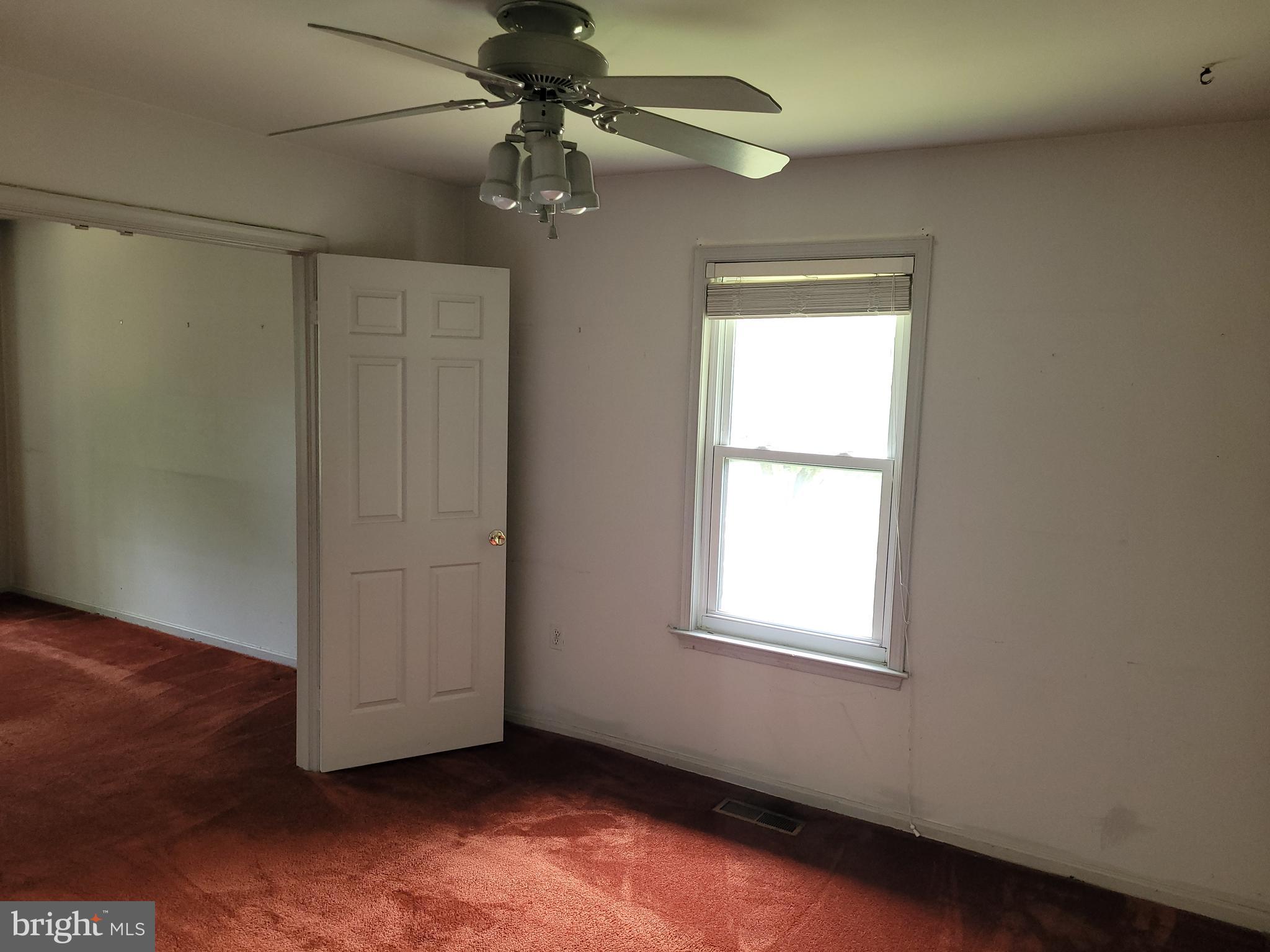 1423 Albert Drive Bowie, MD 20721 - Photo 34 of 47 Owners Sitting Room