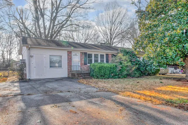 $200,000 | 108 McDowell Drive, Boiling Springs, SC 29316