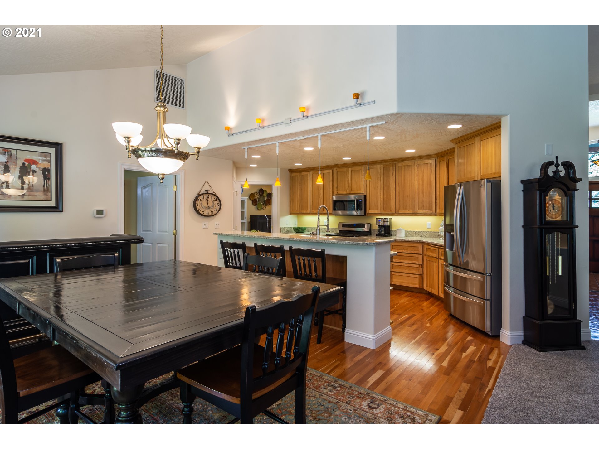 760 Fairview Loop Cottage Grove, OR 97424 - Photo 11 of 31 Gallery Image 11