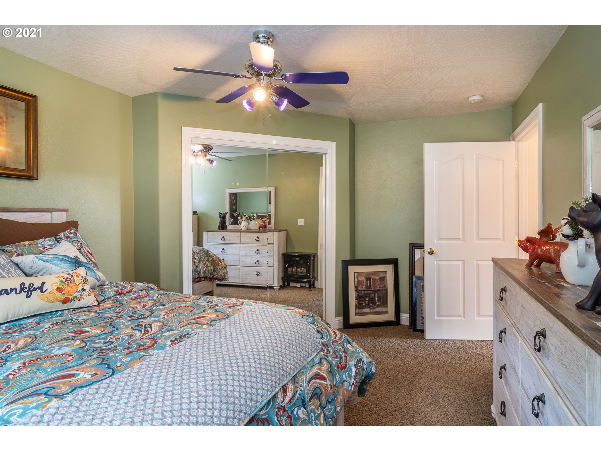 760 Fairview Loop Cottage Grove, OR 97424 - Photo 25 of 31 Gallery Image 25