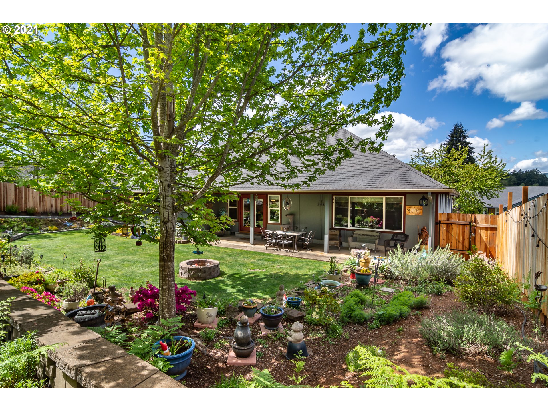760 Fairview Loop Cottage Grove, OR 97424 - Photo 28 of 31 Gallery Image 28