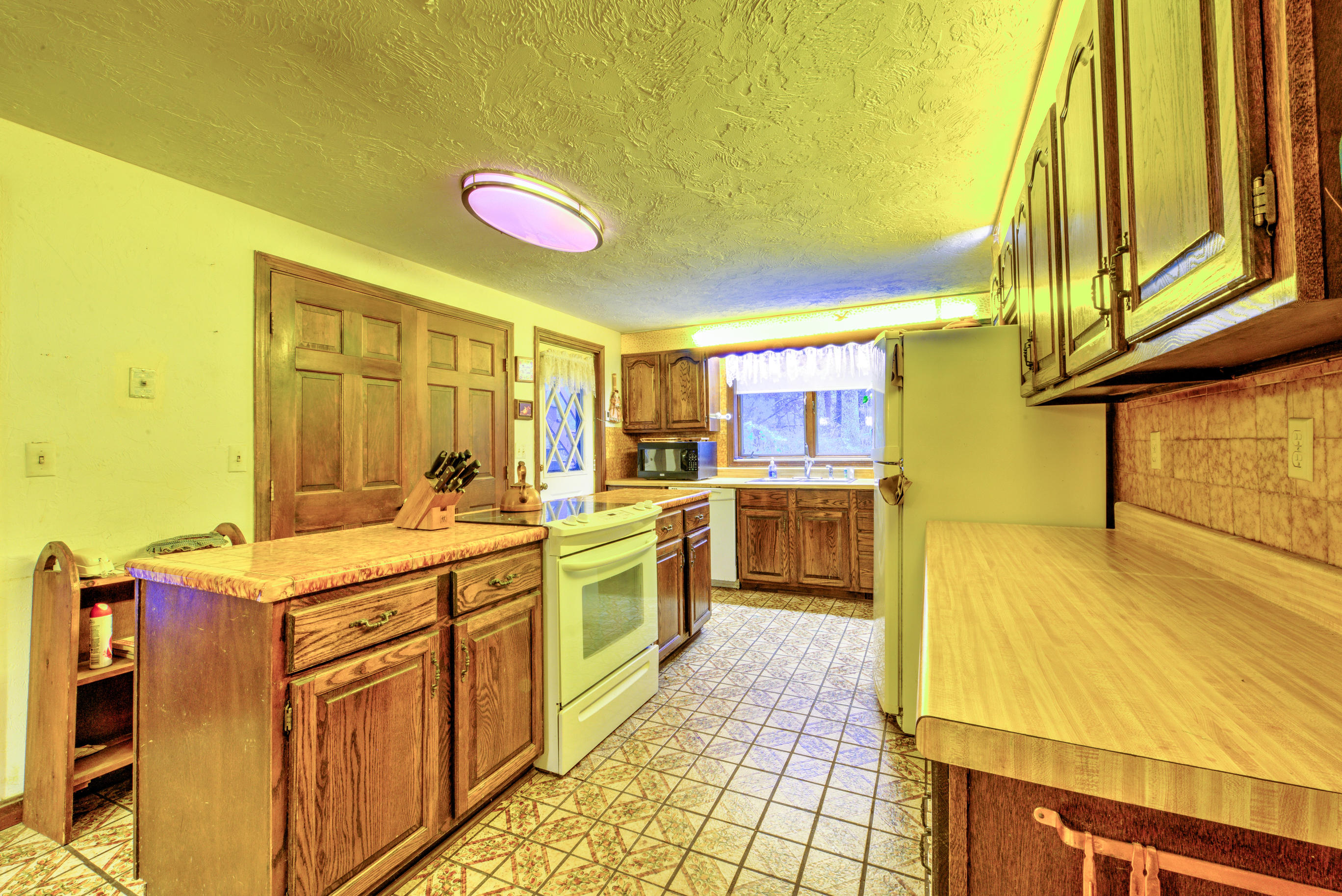 42 Pinkham Road Sandwich, MA 02537 - Photo 8 of 23 LARGE KITCHEN