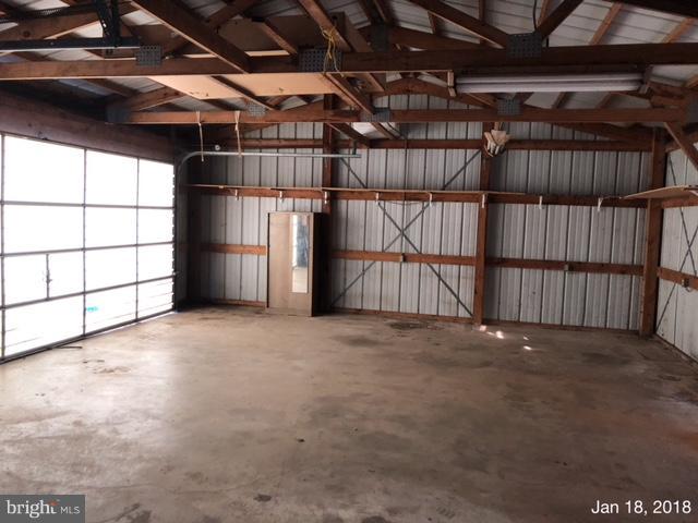 1401 Brehm Road Westminster, MD 21157 - Photo 5 of 18 Garage