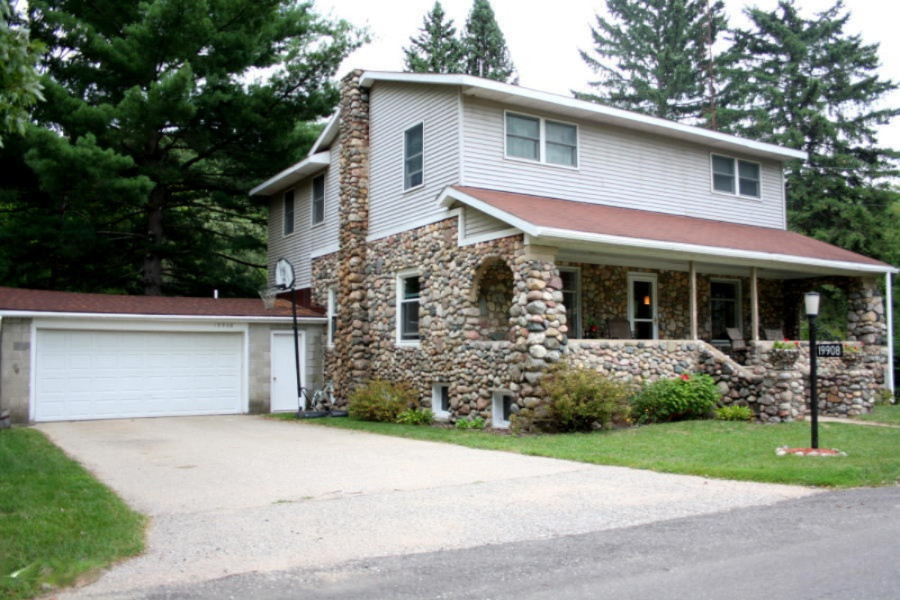 19908 Lincoln Road Stanwood, MI 49346 - Photo 1 of 27 lincoln1