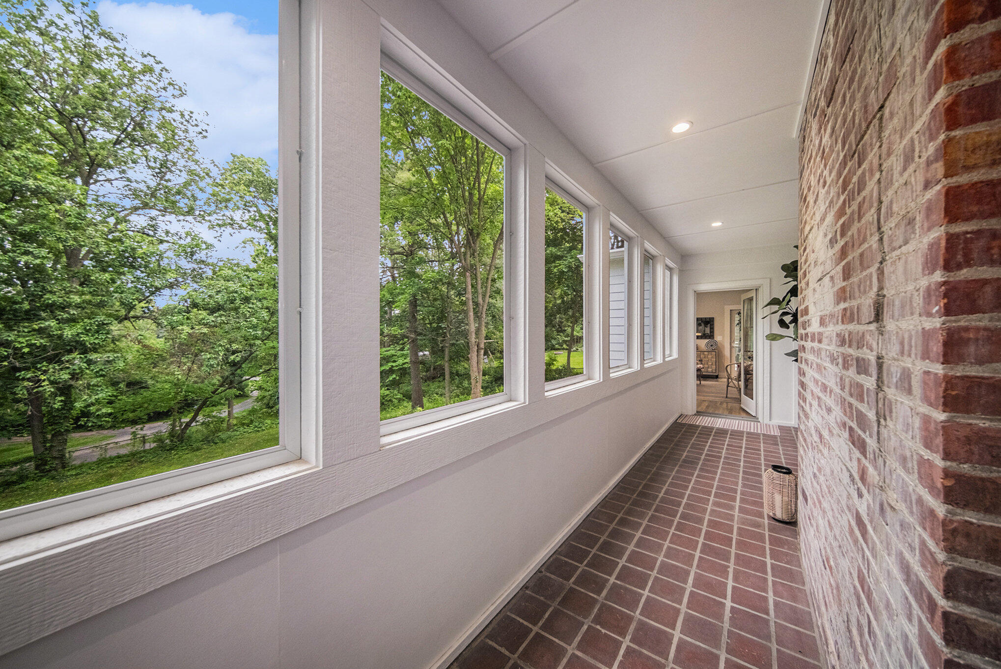 809 Berkshire Road Ann Arbor, MI 48104 - Photo 20 of 65 809 Berkshire - Screen-in Porch