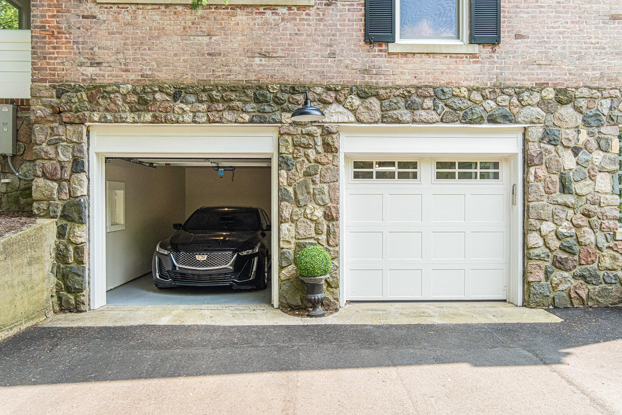 809 Berkshire Road Ann Arbor, MI 48104 - Photo 58 of 65 809 Berkshire - Exterior Garage