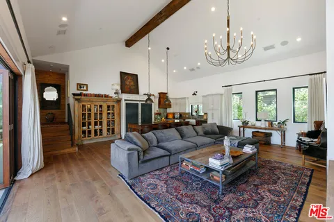 $2,395,000 | 28960 Crags Drive, Agoura Hills, CA 91301