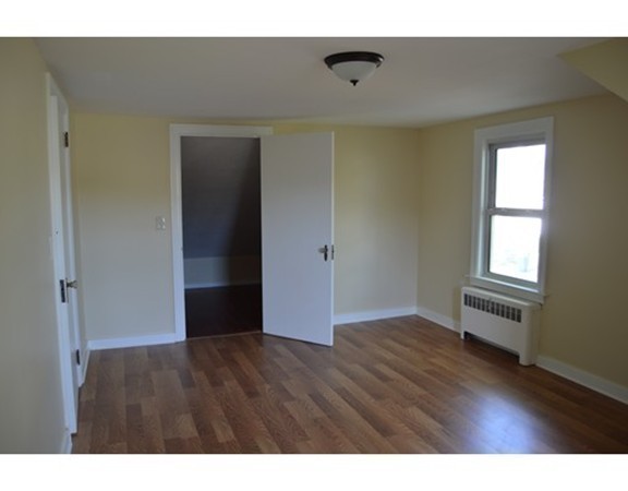5 Usher Road Grafton, MA 01536 - Photo 19 of 27 Gallery Image 19