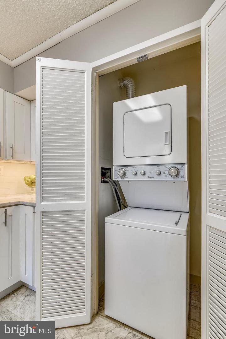 1808 Old Meadow Road, Unit 910 McLean, VA 22102 - Photo 4 of 28