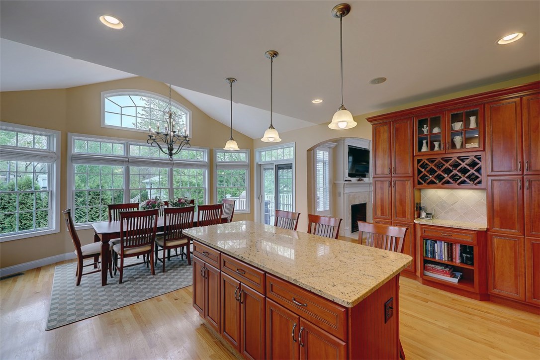 70 Wolfe Road Narragansett, RI 02882 - Photo 21 of 40