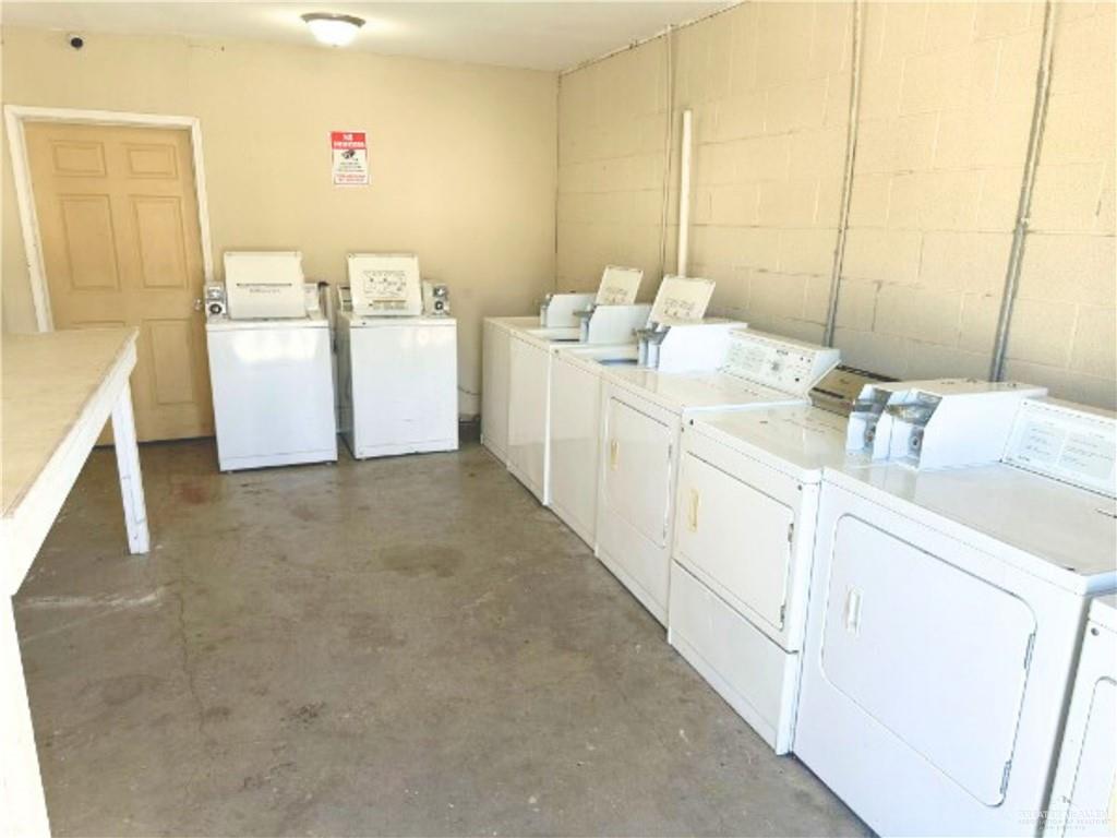 5007 East US Highway 83 Rio Grande City, TX 78582 - Photo 20 of 26 a utility room with dryer and washer