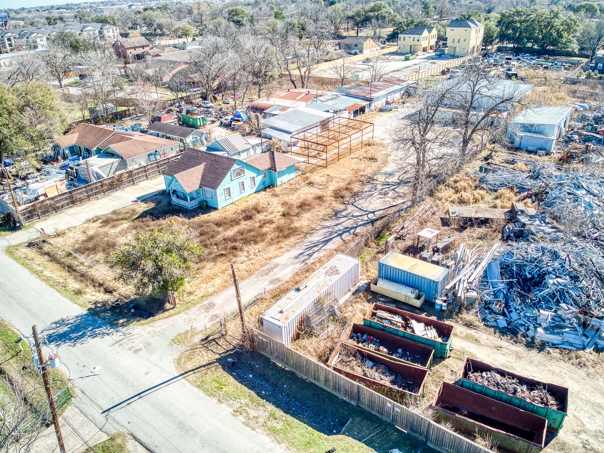 302 East Rogers Street Houston, TX 77022 - Photo 12 of 26