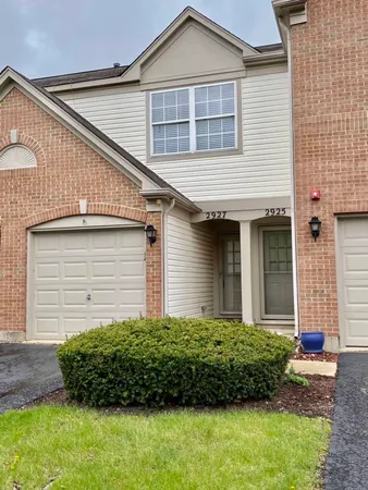 $2,350 | 2927 Stonewater Drive, Unit 2927, Naperville, IL 60564