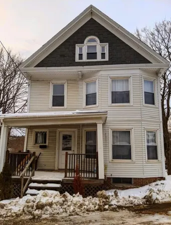 $142,500 | 115 Spring Street, Dexter, ME 04930