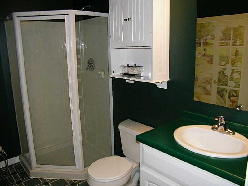 228 Littell Road Aliquippa, PA 15001 - Photo 18 of 25 Full Bath.