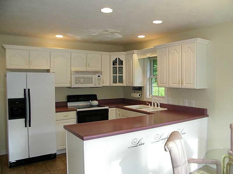 228 Littell Road Aliquippa, PA 15001 - Photo 9 of 25 Kitchen.