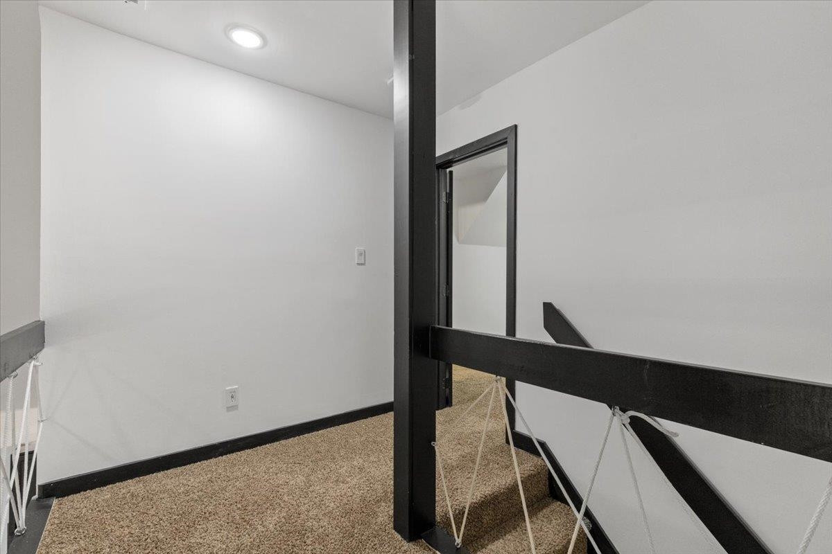 5433 Penrith Drive Durham, NC 27713 - Photo 24 of 47 a view of entryway