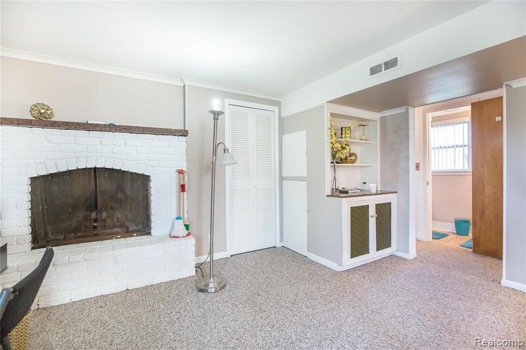 32339 Bonnet Hill Road Farmington Hills, MI 48334 - Photo 27 of 28