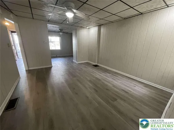 $2,500 | 917 Center Street, Bethlehem, PA 18018