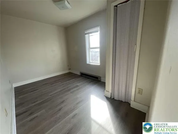 $2,500 | 917 Center Street, Bethlehem, PA 18018