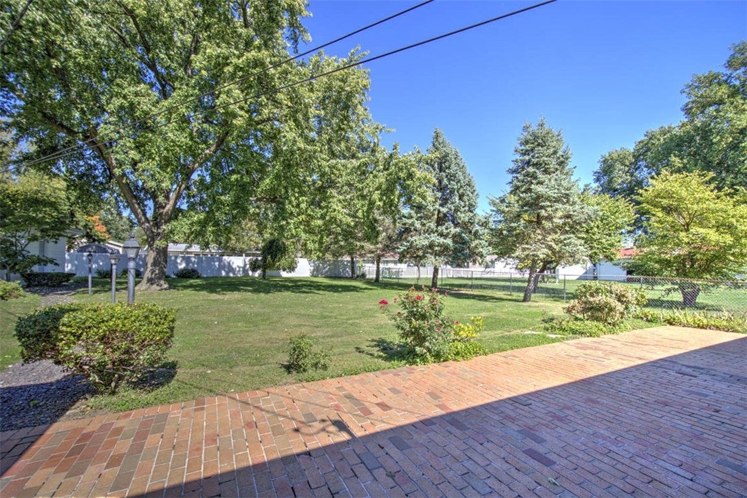 24 East South Court Drive Decatur, IL 62526 - Photo 36 of 38 Gallery Image 36