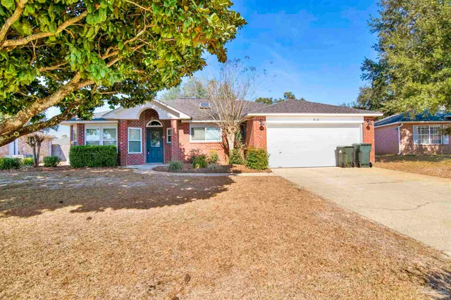 $2,400 | 512 Batten Boulevard, Pensacola, FL 32507