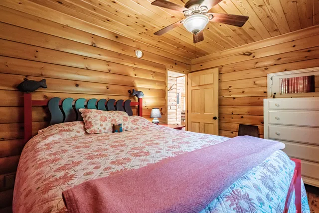 $725,000 | 29 Lakeview Lane, Greenwood, ME 04255