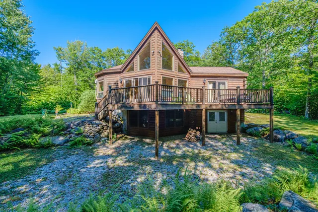 $725,000 | 29 Lakeview Lane, Greenwood, ME 04255
